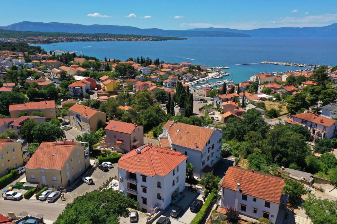 Apartments Mary Malinska Εξωτερικό φωτογραφία