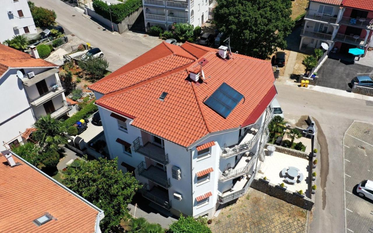 Apartments Mary Malinska Εξωτερικό φωτογραφία