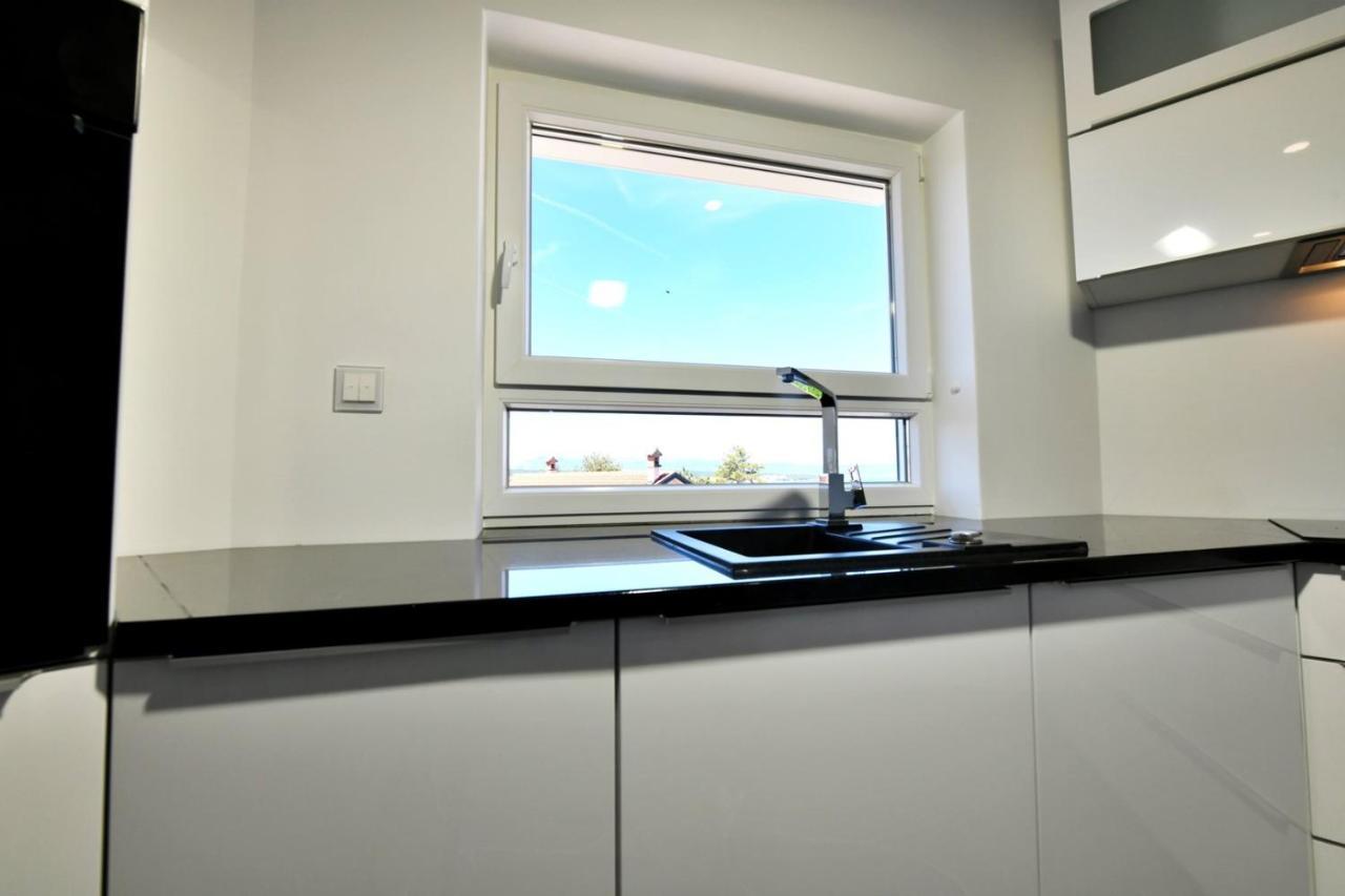 Apartments Mary Malinska Εξωτερικό φωτογραφία