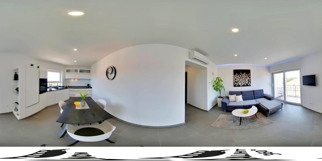 Apartments Mary Malinska Εξωτερικό φωτογραφία