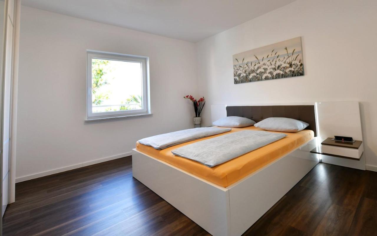 Apartments Mary Malinska Εξωτερικό φωτογραφία